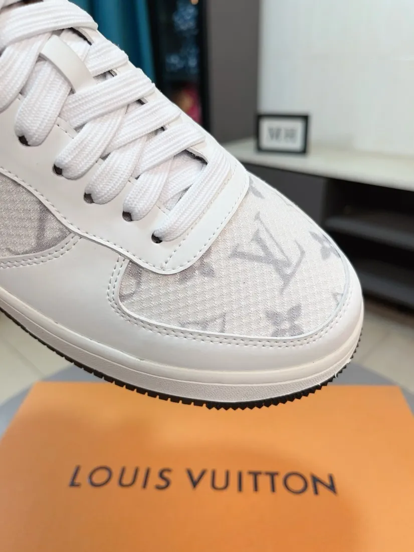 Men's shoes💰440🌹🌹[LV]🌹High-end brand of men's shoes: official website 1:1 latest masterpiece: the upper is made of Italian imported first-layer cowhide with special materials➕made of full genuine leather lining🔥, making walking more convenient and comfortable! Exclusive new style, stunning work [color]! Create a fashionable personality to set off your uniqueness! A must-have for trendy men! Classic🔥Number: 38-44